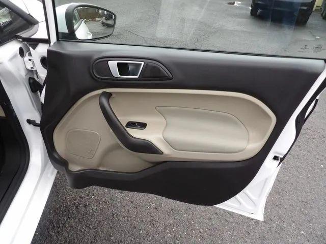 2016 Ford Fiesta SE