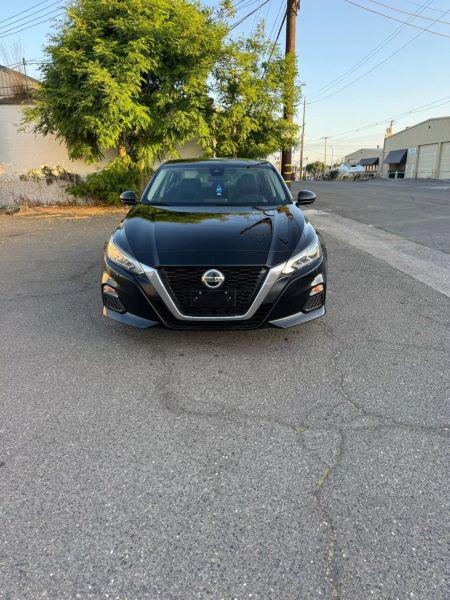 2021 Nissan Altima SV FWD