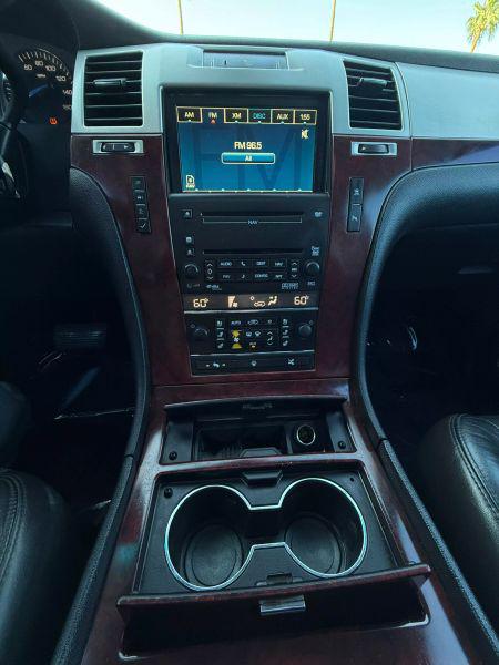 2008 Cadillac Escalade Standard