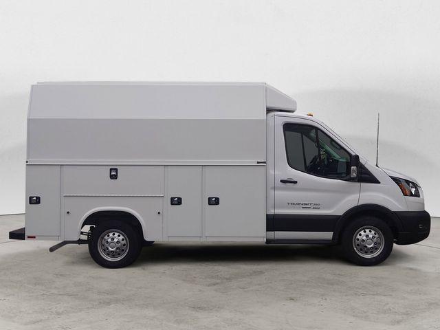 2024 Ford Transit Cutaway Base