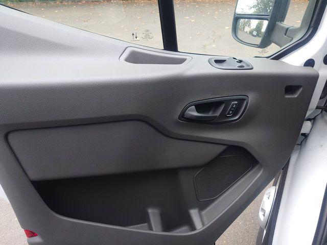 2024 Ford Transit Cutaway Base
