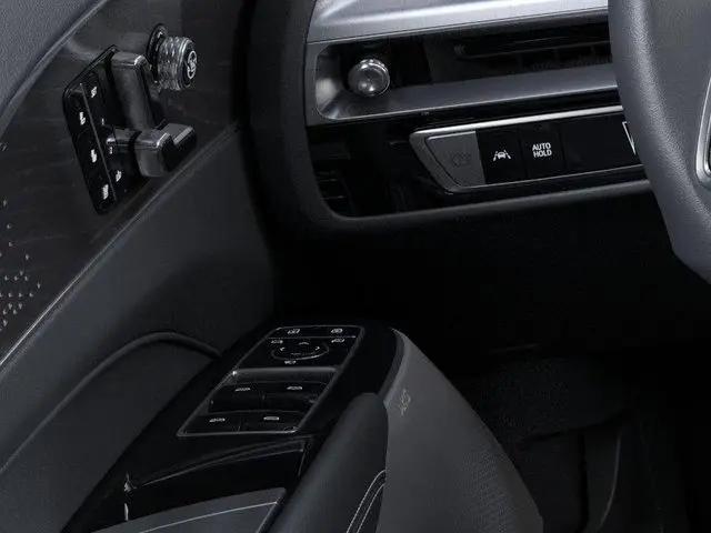 2026 Cadillac iQ V-Series w/1SM