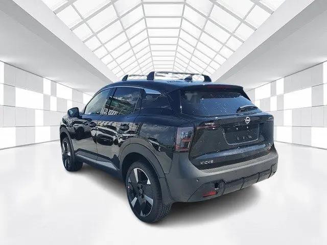 2025 Nissan Kicks SR FWD
