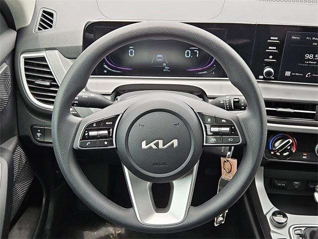 2025 Kia Seltos LX