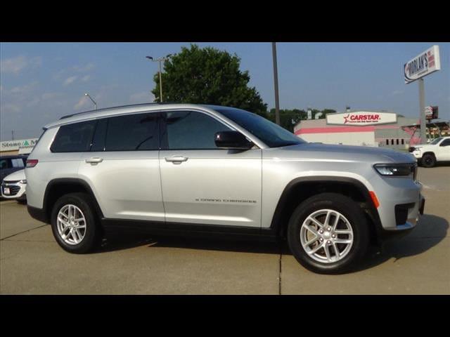 2023 Jeep Grand Cherokee L Laredo 4x4
