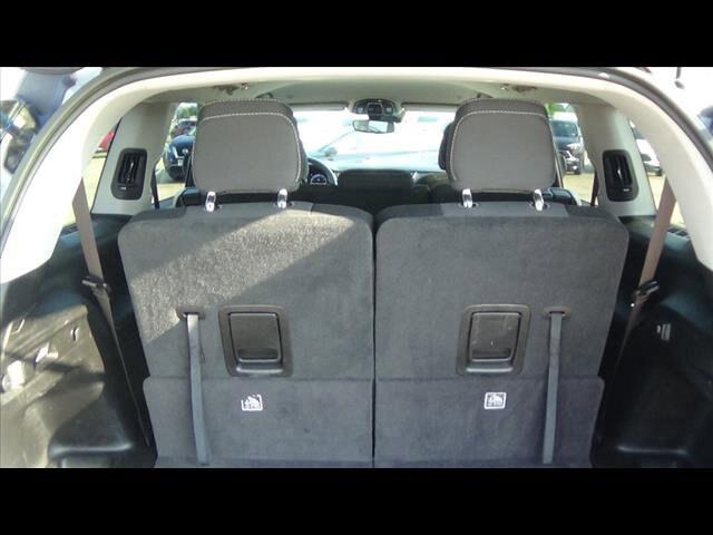 2023 Jeep Grand Cherokee L Laredo 4x4
