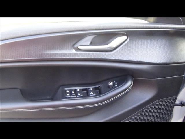 2023 Jeep Grand Cherokee L Laredo 4x4