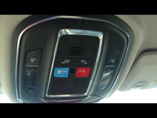 2023 Jeep Grand Cherokee L Laredo 4x4