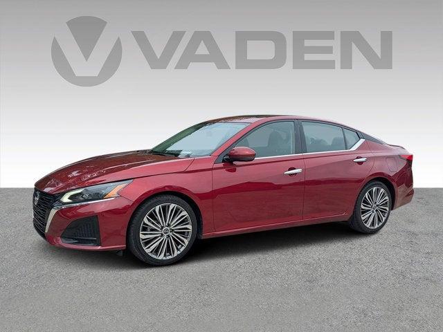 2023 Nissan Altima SL FWD