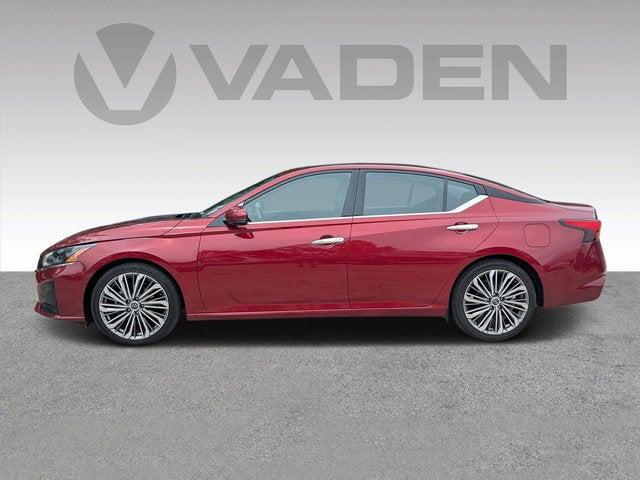 2023 Nissan Altima SL FWD
