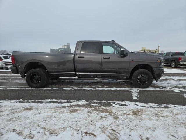 2025 RAM Ram 3500 RAM 3500 LARAMIE CREW CAB 4X4 8 BOX