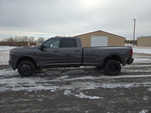 2025 RAM Ram 3500 RAM 3500 LARAMIE CREW CAB 4X4 8 BOX