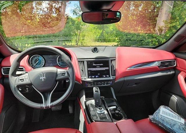 2022 Maserati Levante Modena