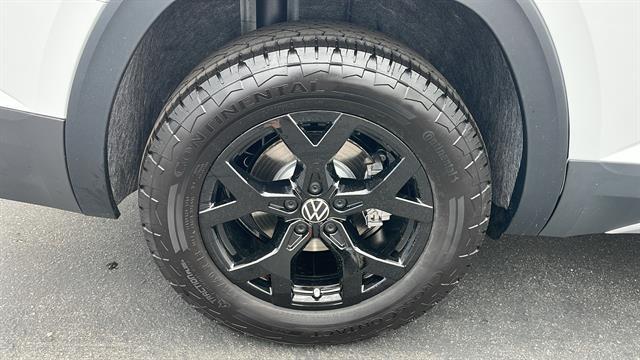 2025 Volkswagen Atlas 2.0T Peak Edition