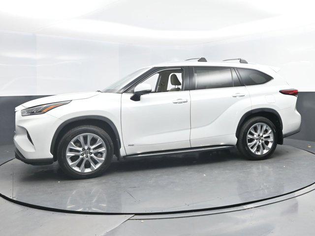 2022 Toyota Highlander Hybrid Limited