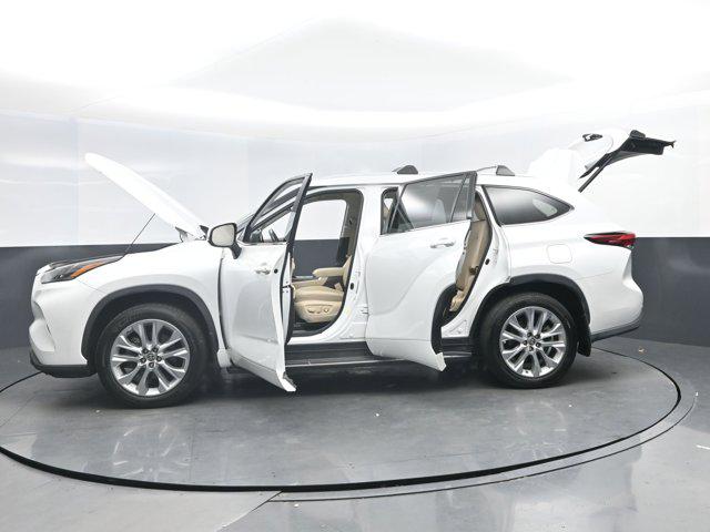 2022 Toyota Highlander Hybrid Limited