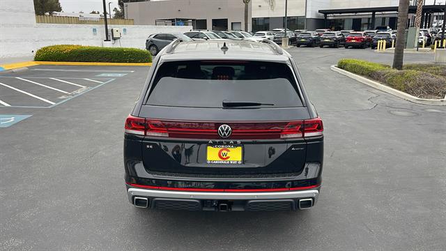 2025 Volkswagen Atlas 2.0T Peak Edition
