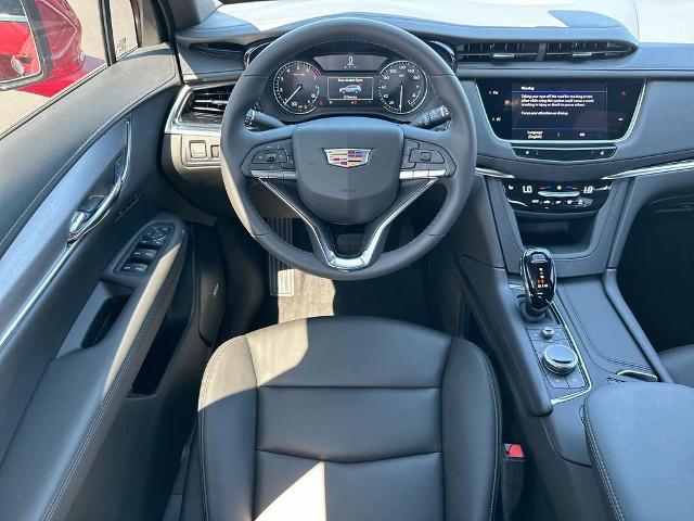 2025 Cadillac XT6 FWD Luxury