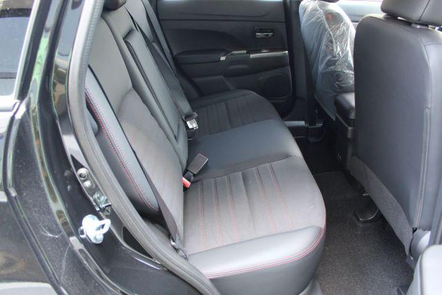 2025 Mitsubishi Outlander Sport 2.0 SE