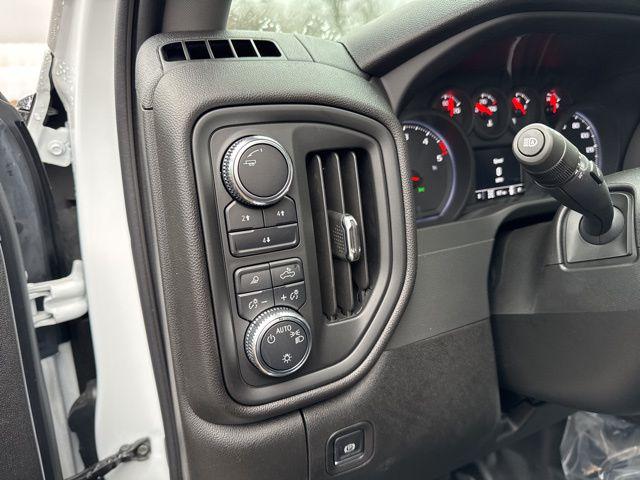 2025 GMC Sierra 3500HD Pro