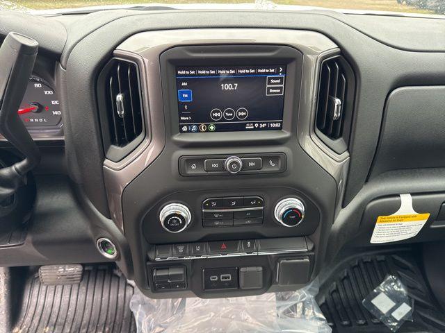 2025 GMC Sierra 3500HD Pro
