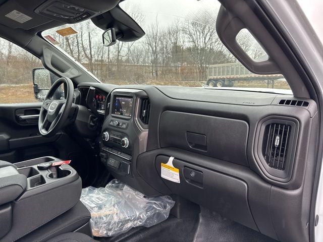 2025 GMC Sierra 3500HD Pro