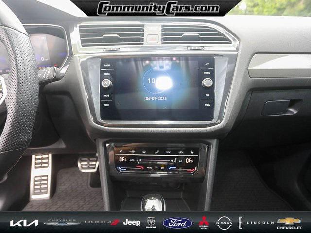 2024 Volkswagen Tiguan 2.0T SE R-Line Black