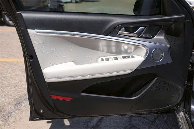 2025 Genesis G70 3.3T RWD Sport Advanced