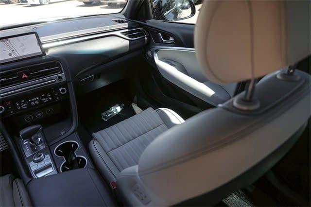 2025 Genesis G70 3.3T RWD Sport Advanced