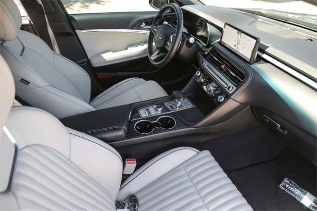 2025 Genesis G70 3.3T RWD Sport Advanced