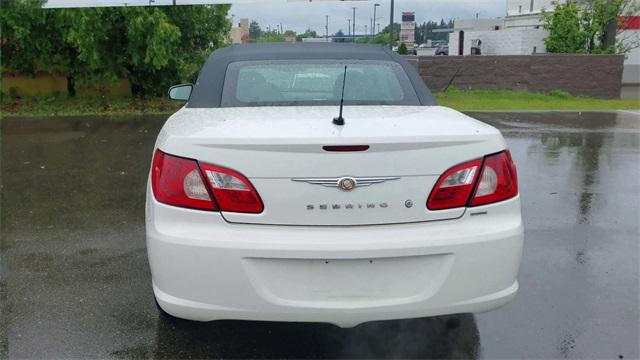 Used 2008 Chrysler Sebring For Sale in Waterford Twp, MI