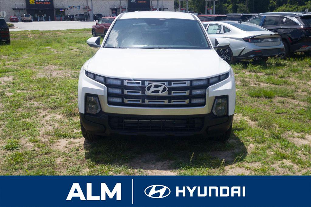 2025 Hyundai Santa Cruz SE photo 2