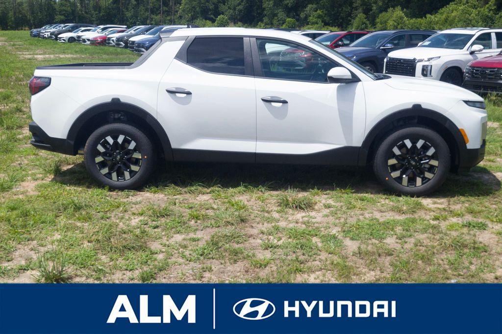 2025 Hyundai Santa Cruz SE photo 4