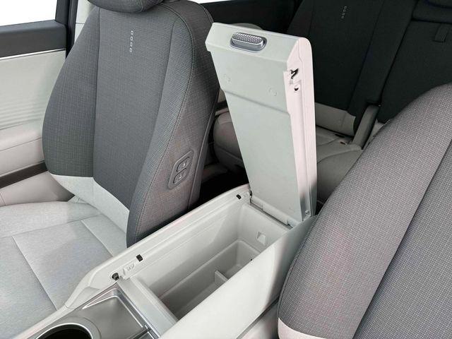 2026 Hyundai IONIQ 9 SE - Photo 18