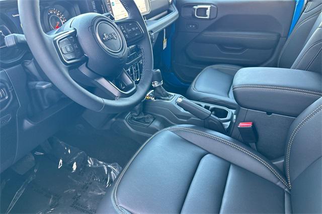 2025 Jeep Gladiator GLADIATOR HIGH TIDE 4X4