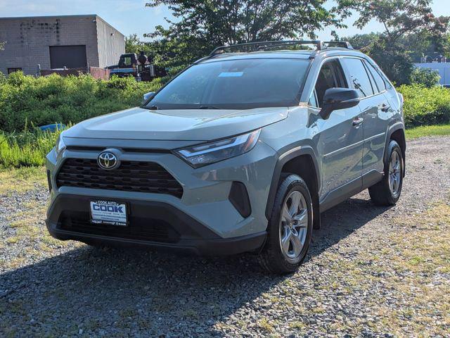 2022 Toyota RAV4 XLE 2022 Toyota RAV4 XLE