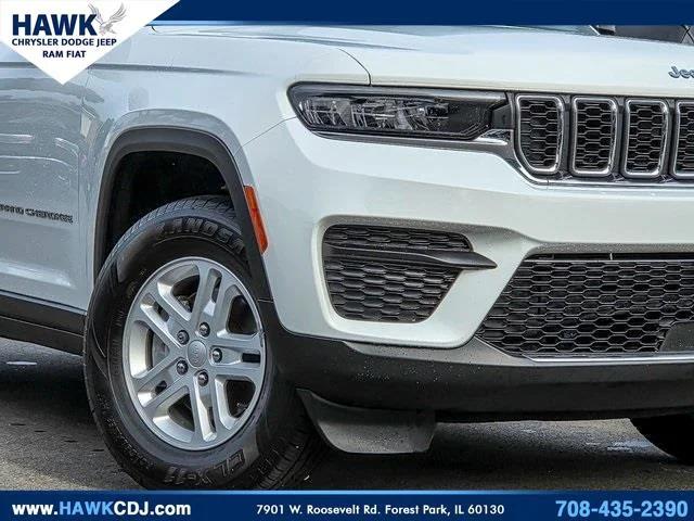 2023 Jeep Grand Cherokee Laredo 4x4