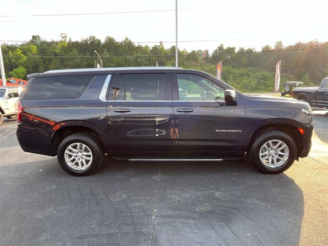 2023 Chevrolet Suburban 4WD LT