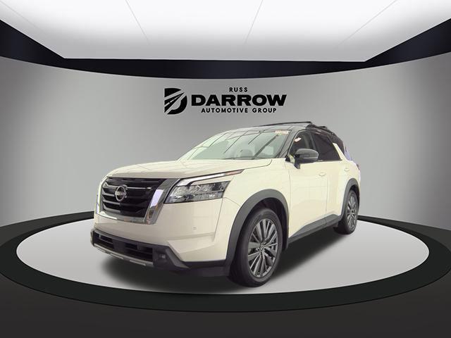 2022 Nissan Pathfinder SL 2WD