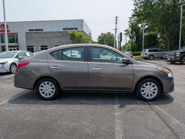 2017 Nissan Versa 1.6 SV