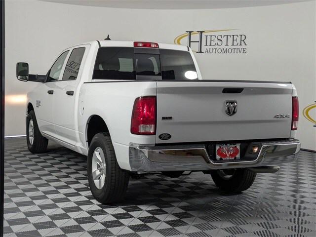 2023 RAM 1500 Classic SLT Crew Cab 4x4 57 Box