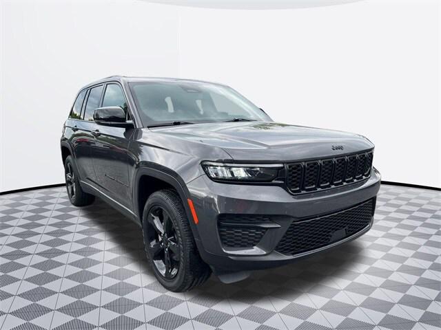 2023 Jeep Grand Cherokee Altitude 4x4