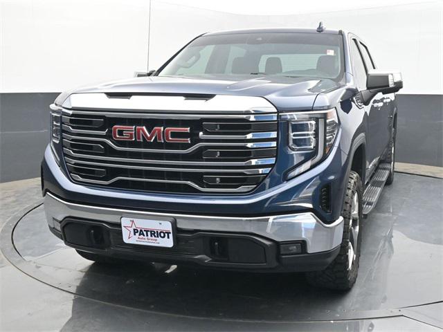 2022 GMC Sierra 1500 4WD Crew Cab Short Box SLT