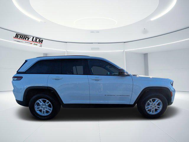 2025 Jeep Grand Cherokee Laredo 4x2 2025 Jeep Grand Cherokee Laredo 4x2