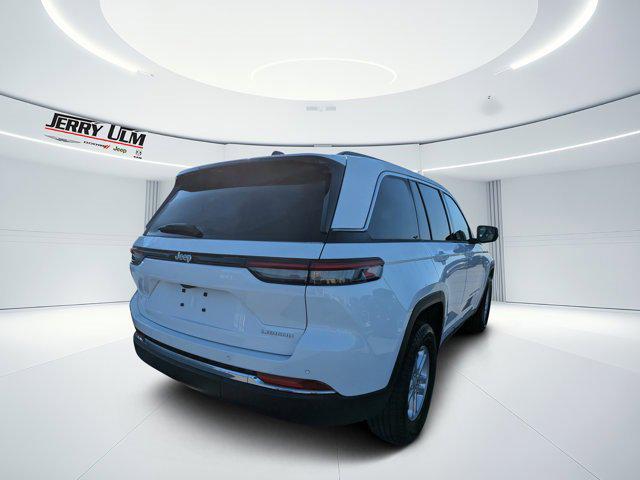 2025 Jeep Grand Cherokee Laredo 4x2 2025 Jeep Grand Cherokee Laredo 4x2