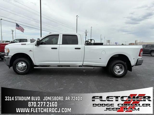 2024 RAM 3500 Tradesman Crew Cab 4x4 8 Box