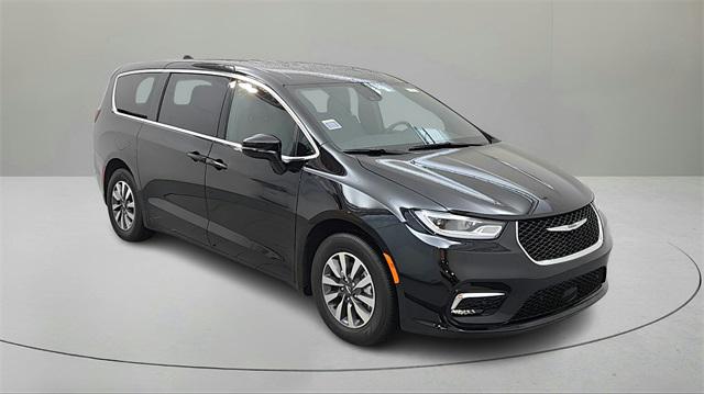 2025 Chrysler Pacifica Hybrid PACIFICA PLUG-IN HYBRID SELECT