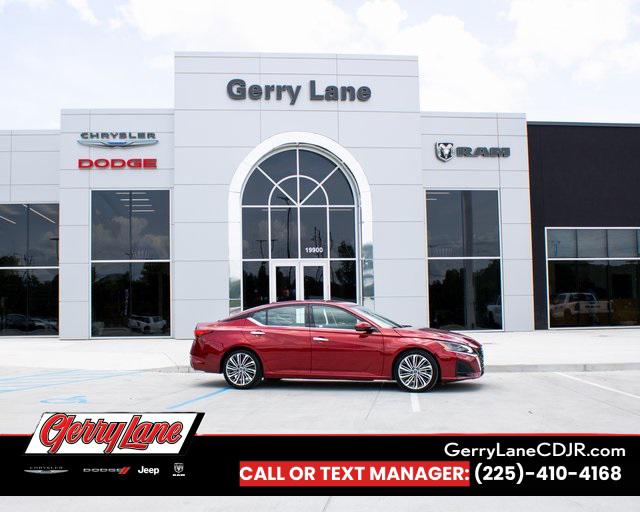 2023 Nissan Altima SL FWD
