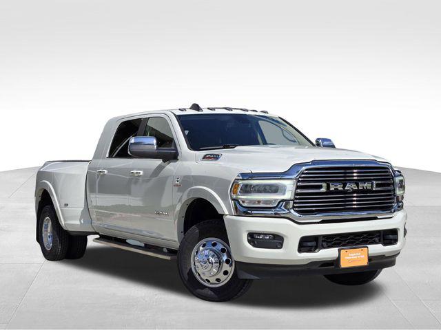2020 RAM 3500 Laramie Mega Cab 4x4 64 Box