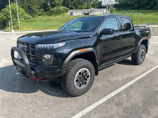 2023 GMC Canyon 4WD Crew Cab Short Box AT4X